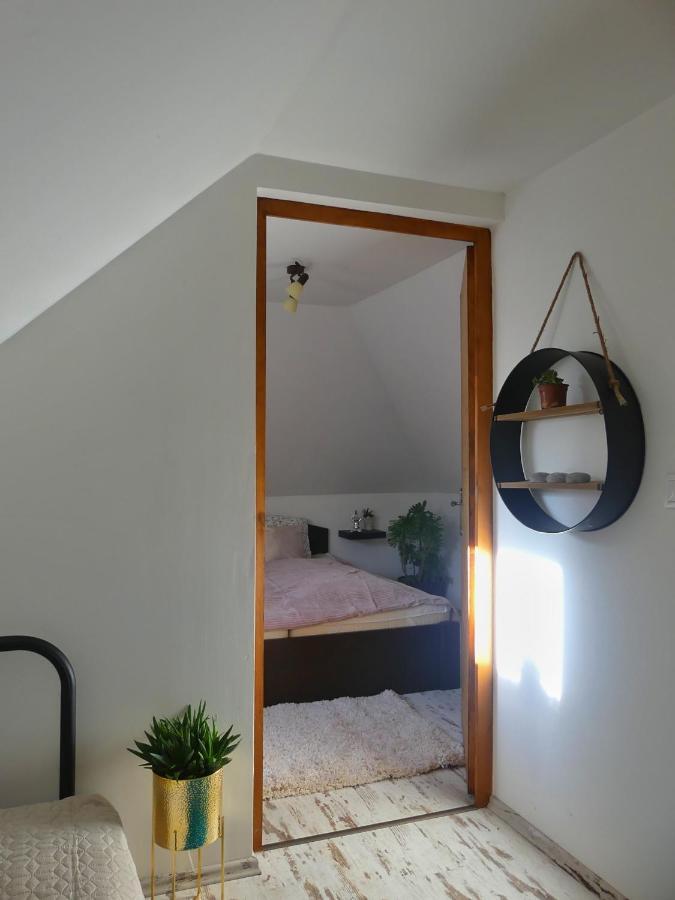 Apartament Csuecsoek Vendeghaz Eger Zewnętrze zdjęcie